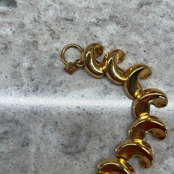 Gold plated Anne Klein Necklace - Picture 2 of 4